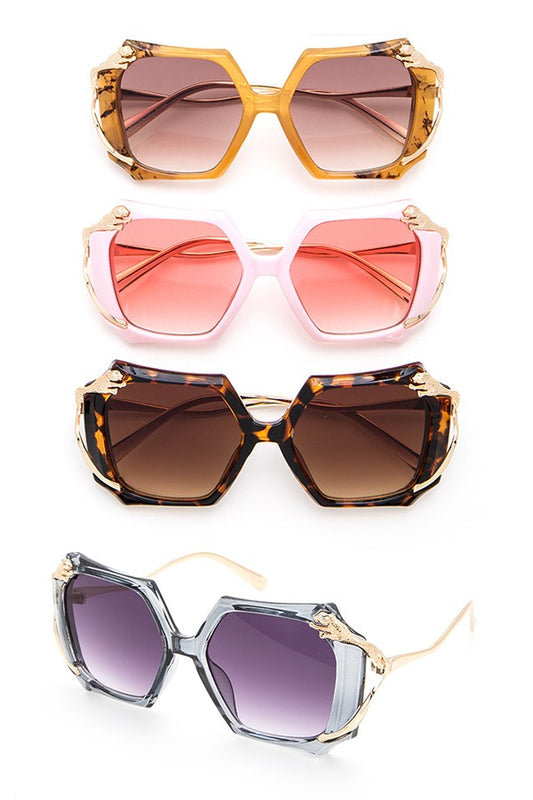Pussycat Specs